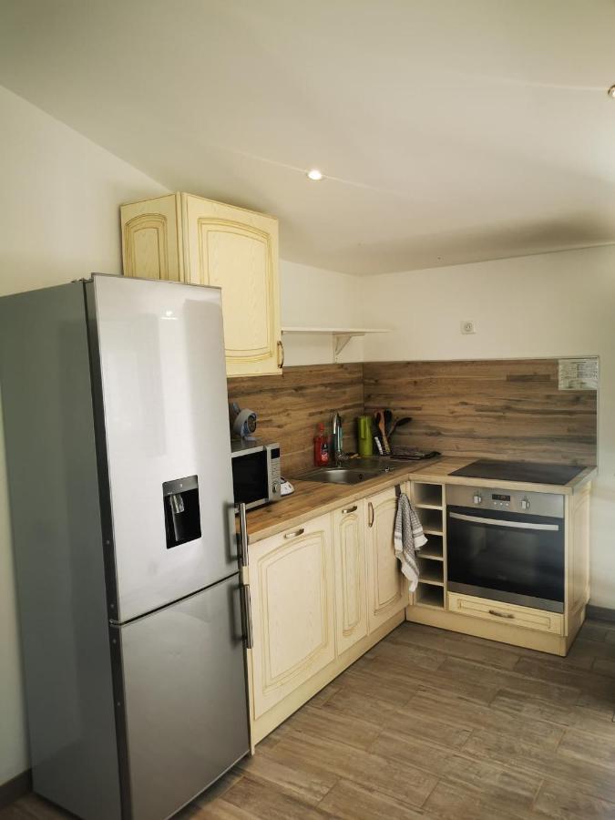 F2 indépendant dans villa - Le Muy Extérieur photo