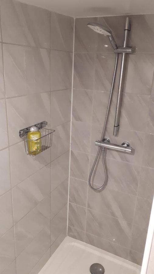 F2 indépendant dans villa - Le Muy Extérieur photo